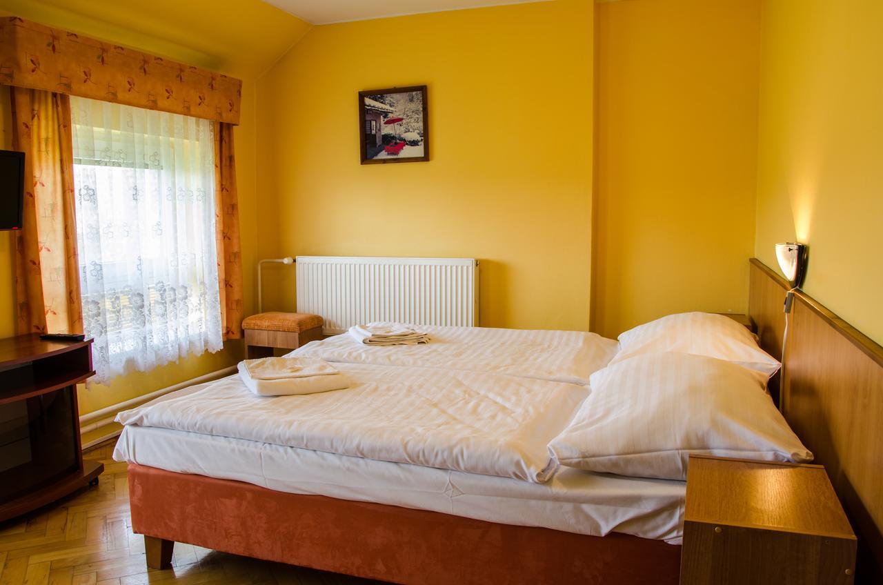 Hotel U Jezera Velky Osek Exterior photo
